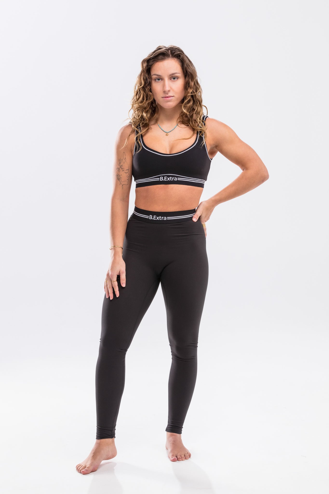 UrbanMove Tight - Black