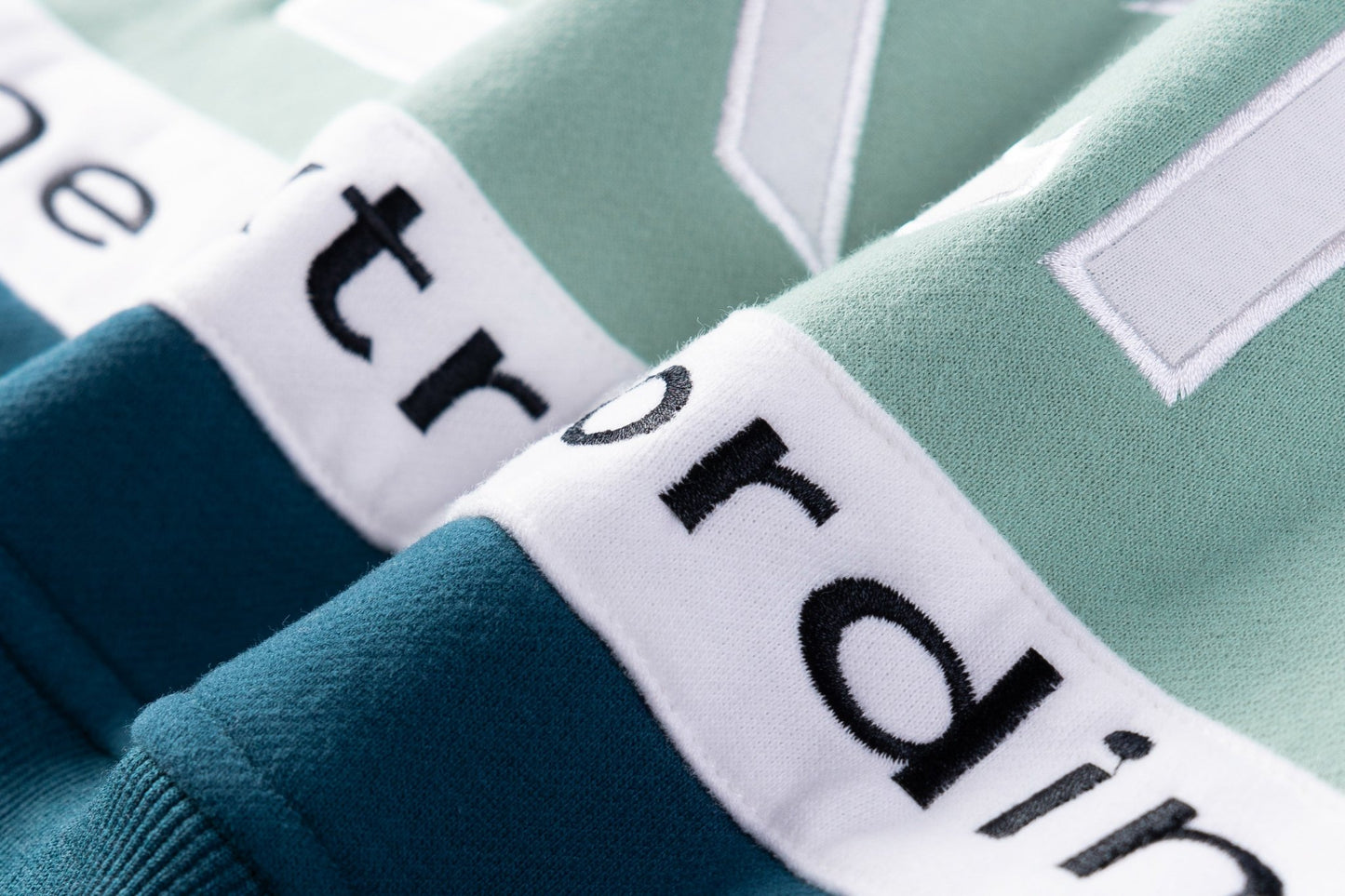 Multitone Cozy Sweater - Blue Green