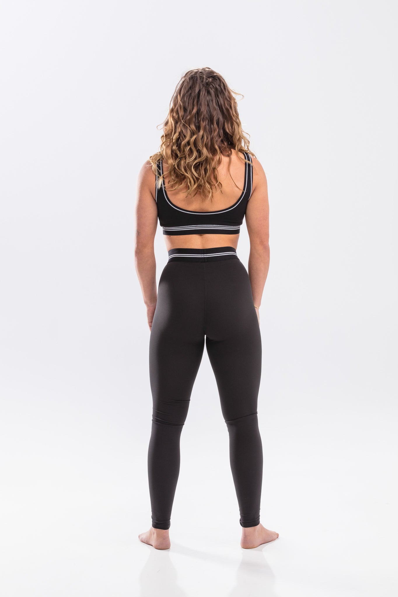 UrbanMove Tight - Black